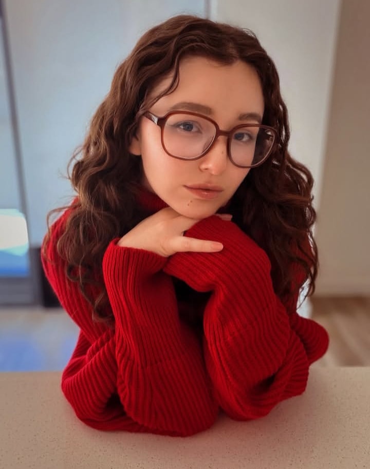 Who Is Leana Lovings? Age, Career & Net Worth 2026